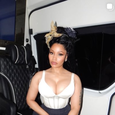 PinkBarbz__'s profile picture. Black Trini🇹🇹| She/Her| Block me=I won| Me blocking u = I won and I shut u up|