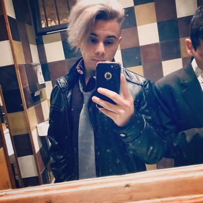 AgussInfinity's profile picture. Hazlo… hazlo con miedo, con dudas, con dolor… pero Hazlo! 🩵🤙🏻
