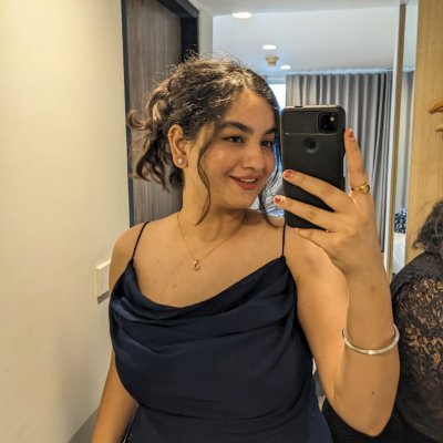 TheNandiniB's profile picture. I love Animals ♡