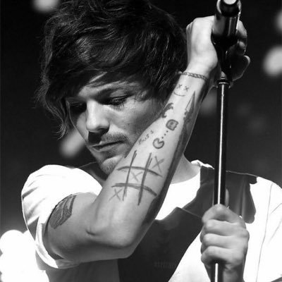 โLive for success.โ | #18+. | PARODY! MDNI. #JusticeForLiam #ArrowWarrior #JusticeForOneDirection #BraveHeartLiam Property of @flickerofhoe.