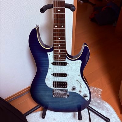 y20040502's profile picture. ギターやってます！