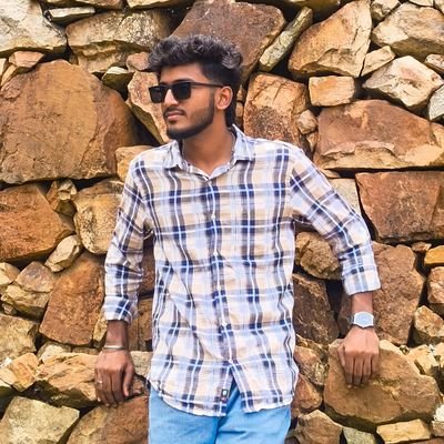 smiley_tharun18's profile picture. 