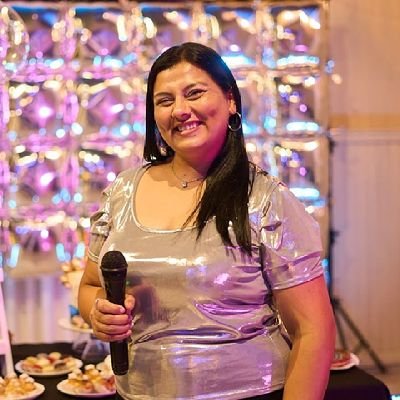 LNatyPaez's profile picture. Locutora