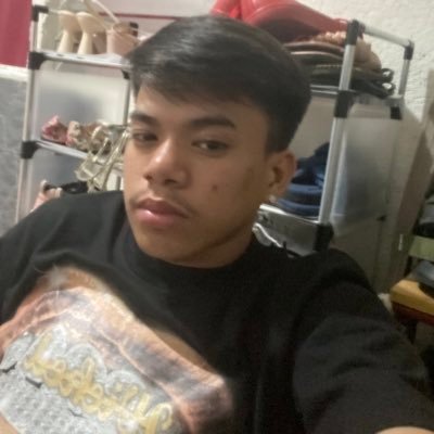 Darwongg's profile picture. omsim!