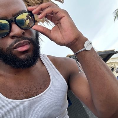 I'm A COOL, LAID BACK, FUN kind OF a PERSON.WANT 2 KNO MORE?ASK. #TeamHyundai #TeamAmerie #TeamMaryMary #TeamCraigDavid #TeamTeedra #TeamFollowback #TeamTaurus