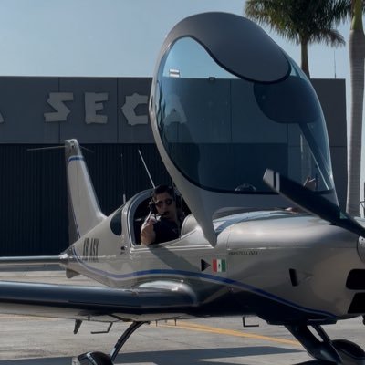 lags_pilotview's profile picture. Mexican Private Pilot. Founder @pilotviewglobal - 🌎🌱