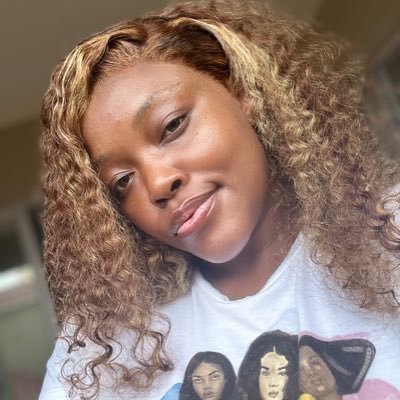 Ngwana ko Pitori❤️* Heart on my sleeve 💕*Child of God 😇*Professional Nurse💉 *A shy extrovert*😏*A soft bebigel😌🌈* I love LOVE ❤️