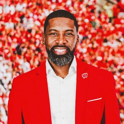 Dedicated to positively impacting the space I occupy & the ppl I share it with! Leadership & culture junky | Deputy AD/COO- Gen. Mgr. @UWBadgers @BadgerFootball