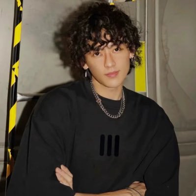 shj050117's profile picture. 美西🇺🇸-🇨🇳深圳｜183cm｜75kg ｜8分颜