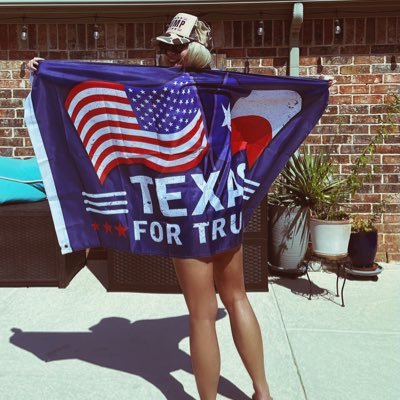 Texan 🤠who pretends to play drums 🥁with utensils 🍴 loves Ranch Doritos and cut off shorts. MAGA 🇺🇸