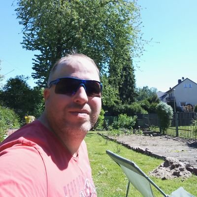 Ich trete am 14.09 2025 bei der Kommunalwahl im Enneperuhrkreis ll, für die FDP Witten für den WK Witten-Bommern an.
1 Katze #Titus, 1 Vögel, #Hansi.