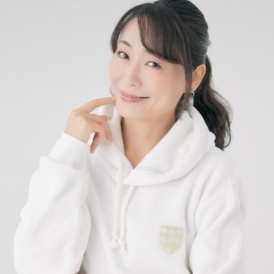 劇団ドガドガプラス所属。札幌市出身の役者。お風呂と旅が心の癒し、日本酒とラーメンとさくらんぼが元気の源。『鬼切丸伝』『ENCUMBRANCE』『名前を呼んで、もう一度』『浅草ロミオとジュリエッタ』以降ドガ作品etc. NEXT▶︎