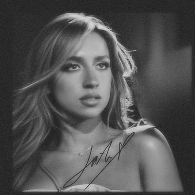 - 𝘫𝘶𝘴𝘵 𝘢 𝘨𝘪𝘳𝘭 𝘰𝘣𝘴𝘦𝘴𝘴𝘦𝘥 𝘸𝘪𝘵𝘩 𝘣𝘰𝘰𝘬𝘴, 𝘴𝘱𝘰𝘳𝘵𝘴 𝘢𝘯𝘥 𝘰𝘵𝘩𝘦𝘳 𝘵𝘩𝘪𝘯𝘨𝘴 ᥫ᭡