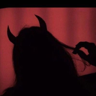 fatouosh's profile picture. پزشک عمومی. از دنیای شما سه چیز میخواهم؛شبش را، نصف شبش را و اما نور چشم من خواب دم صبح است!!!