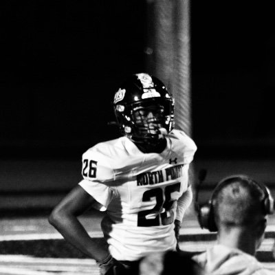 C/O 2026 OLB/WR NPHS 6’1” 180 lbs 4.1 WGPA, 3.8 UWGPA North Point HS
