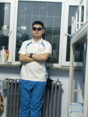 ww9998179190081's profile picture. 医大学生，06年，181，81，交朋友，嘿嘿