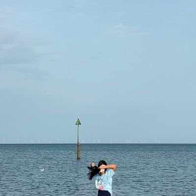 _fatmaalzahra's profile picture. um...