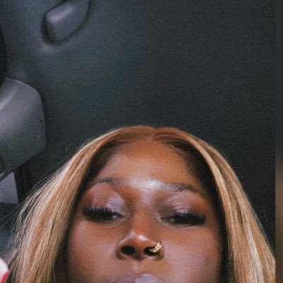 millennial trying to adult. cat mom. extrovert with a sprinkle of social anxiety 🧚🏾♀️🦄