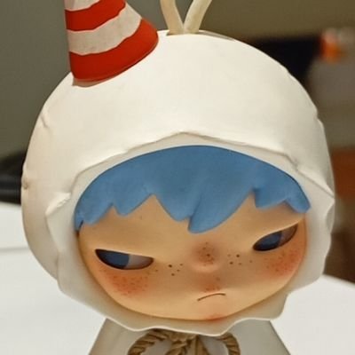 plumzarchive's profile picture. @sumdibs 's collection. smiski, hirono, banana fish etc