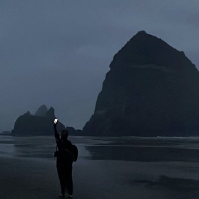 farhiyafilmz's profile picture. 