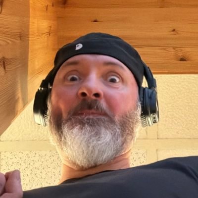 Hey, making a good social joining place for everyone, twitch, YT, https://t.co/zNcpb7cTdV , come be a part ☺️🤘