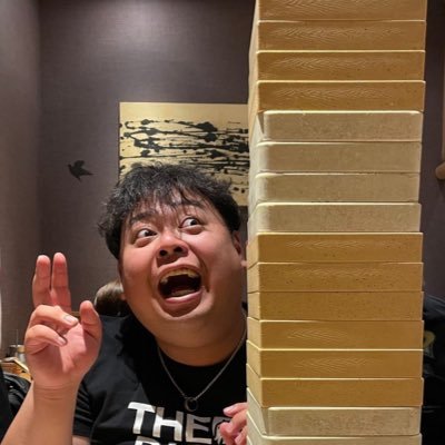 Johnson0330's profile picture. JAPANプロ2024/7~ いつか自分の店を持つのが夢。ダーツバー店員やってます。みんなに愛される存在になりたい。まずは地道に頑張る。