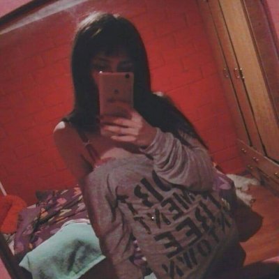 LadyLrnt's profile picture. Ya no estoy en Facebook.
Este lugar tiene fanarts que me alegran el día.