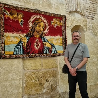 A submitter to GOD Alone. Hakkını savunmak için ayağa kalkan 26:227 (2+6+2+2+7=19) Her konuda Heteredoksum Elhamdülillah