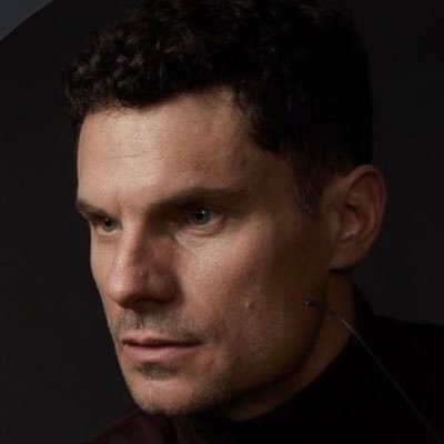 FlulaBrg's profile picture. Flula Borg’s only private page