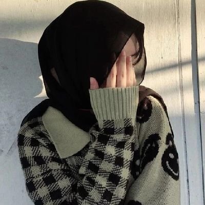 Zhila_Ahmadi_'s profile picture. 