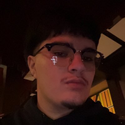 ReeseSanchez4's profile picture. 🤷‍♂️