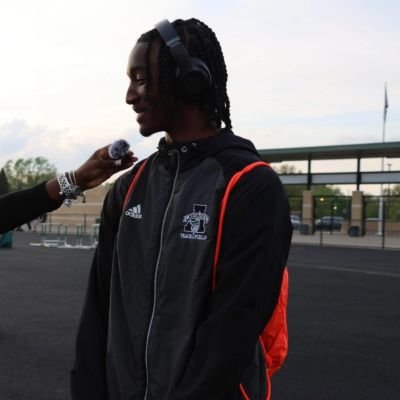 dagooden10's profile picture. AHS ‘26 - Track | 6'0 160, 100m time: 11.6, 200m: 23.8, Long Jump: 20-1.5
dagooden10@gmail.com