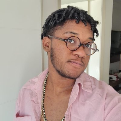 Ativista, estudante e ex-usuário de peitos | ele/dele 🏳️⚧️♿