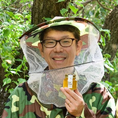 Tenjikuou's profile picture. 薬剤師(漢方/中医学専門) I 養蜂家 l 国際中医師 2010年取得 l 成城漢方たまり店長 l tamari中医学養生学院 専任講師 l ミツバチにやさしい社会をつくる：ハチ活TeamBeeを運営 https://t.co/SXUNK270Ip 🐝