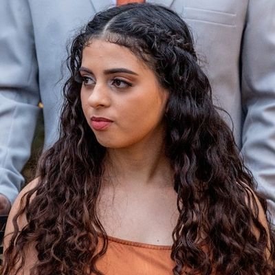 Psicóloga (CRP-06/213111) | TCC | Atendimentos online | Ajudando você a encontrar equilíbrio emocional | Apaixonada por saúde mental e bem-estar