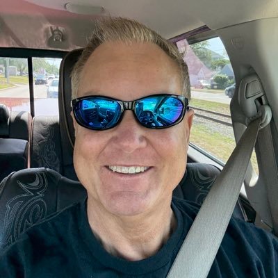 Frankie28582's profile picture. 
