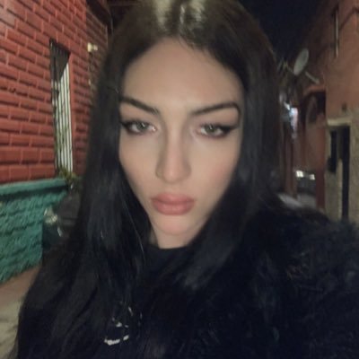 | chica trans | 23 😛| venta de contenido | videollamadas | mande foto de cara o no respondo | 🍦💵
