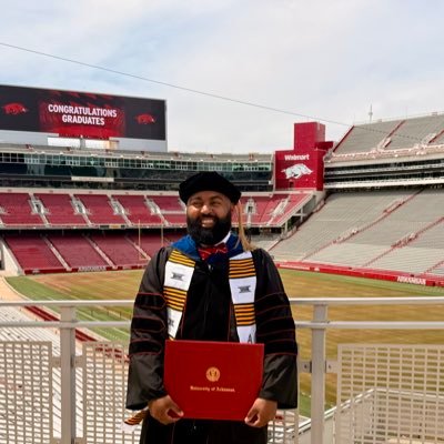 AΦA | Ole Miss Alumnus | #HottyToddy | University of Arkansas Alumnus | #WooPig | A Child of God