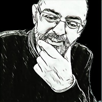 Creador independiente pero no neutral. Critico a la izquierda y a la derecha. La idea es romper los muros mentales de la mátrix.