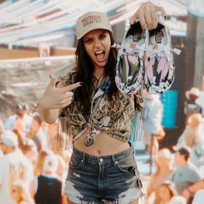 WhoislanieLLC's profile picture. concrete Cowboy out now‼️