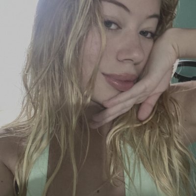 New York’s got the hustle but Ive got the kind of fun that’ll stop you in your tracks. DM me for late night thrills to feel FREE in the best way possible 👇
