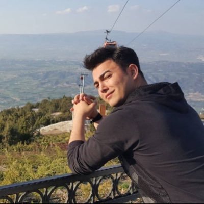 15 Temmuz darbe girişimini seneler önceden devlete bildiren, fetönün işkencelerine maruz kalıp, sahte bir deli raporuyla Harbiye'den atılan Atatürkçü bir asker.