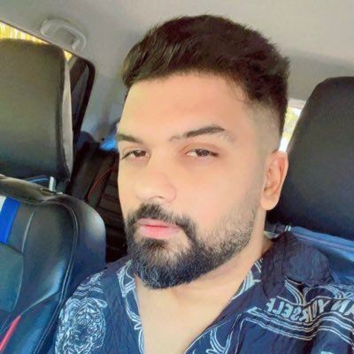 JariaRaman's profile picture. 