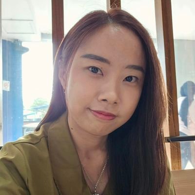 Skolastika Brigita Cindy Hwang (소시♡마마무) , Instagram : cindyhwangg