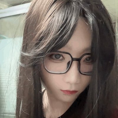 xilingdianxia's profile picture. 