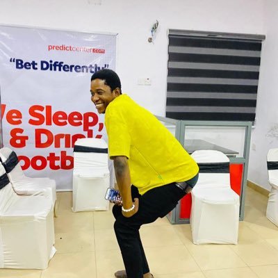 lovelaugh263903's profile picture. cool and calm with touch of craze