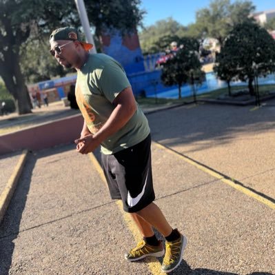 ladeslao's profile picture. Eleutheromaniac. VII