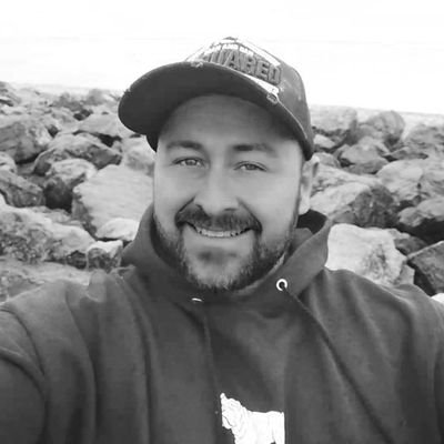 Horror author of Pleasant Shade, also many anthologies including the Bloody Hell anthology.
📚 Writer 📚 Reader 📚 Reviewer 📚
https://t.co/FSBRD3f5Z2