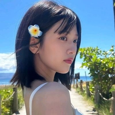 shoulzbd's profile picture. Yujin:
𓏲안♡̶ : IVE 해피 바이러스와 비타민을 담당하는 𝗽𝘂𝗽𝗽𝘆 𝗮𝗵𝗻!
