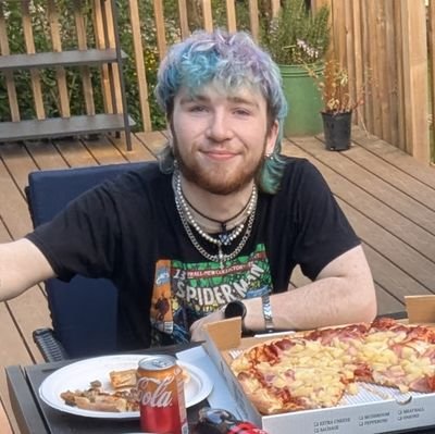 MoeBarrow's profile picture. 25